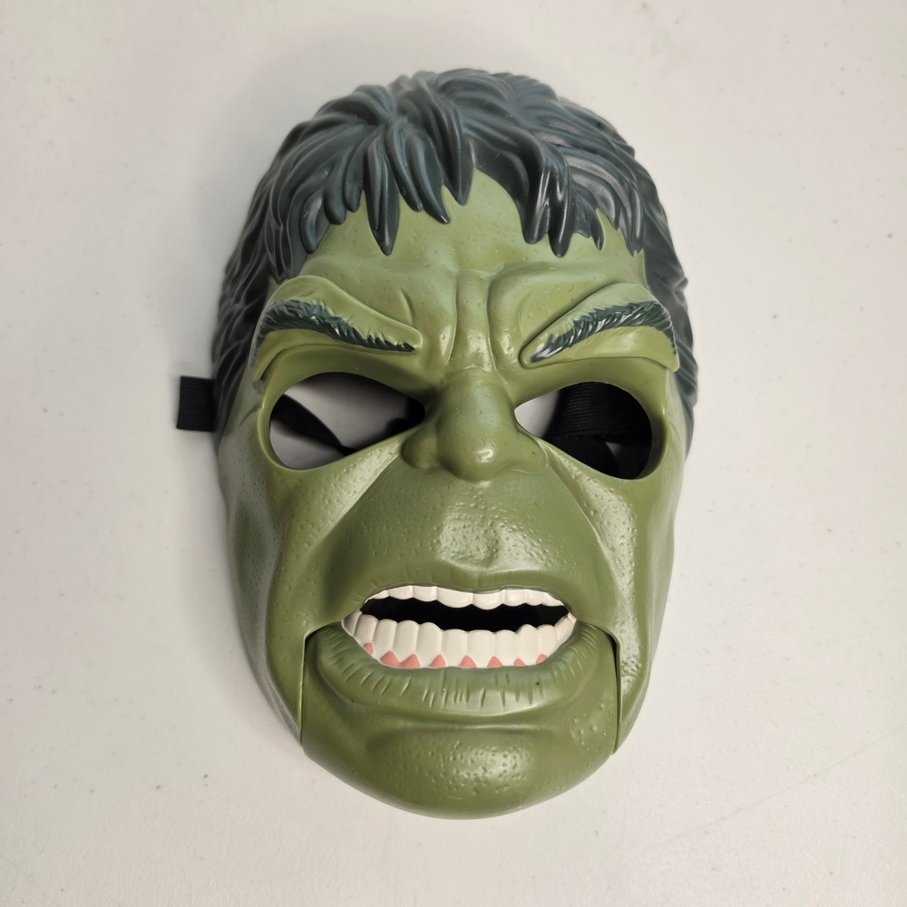 Hasbro Mask Kids OS Green Marvel Hulk Avengers B9973 Chin Activated Smash Mask